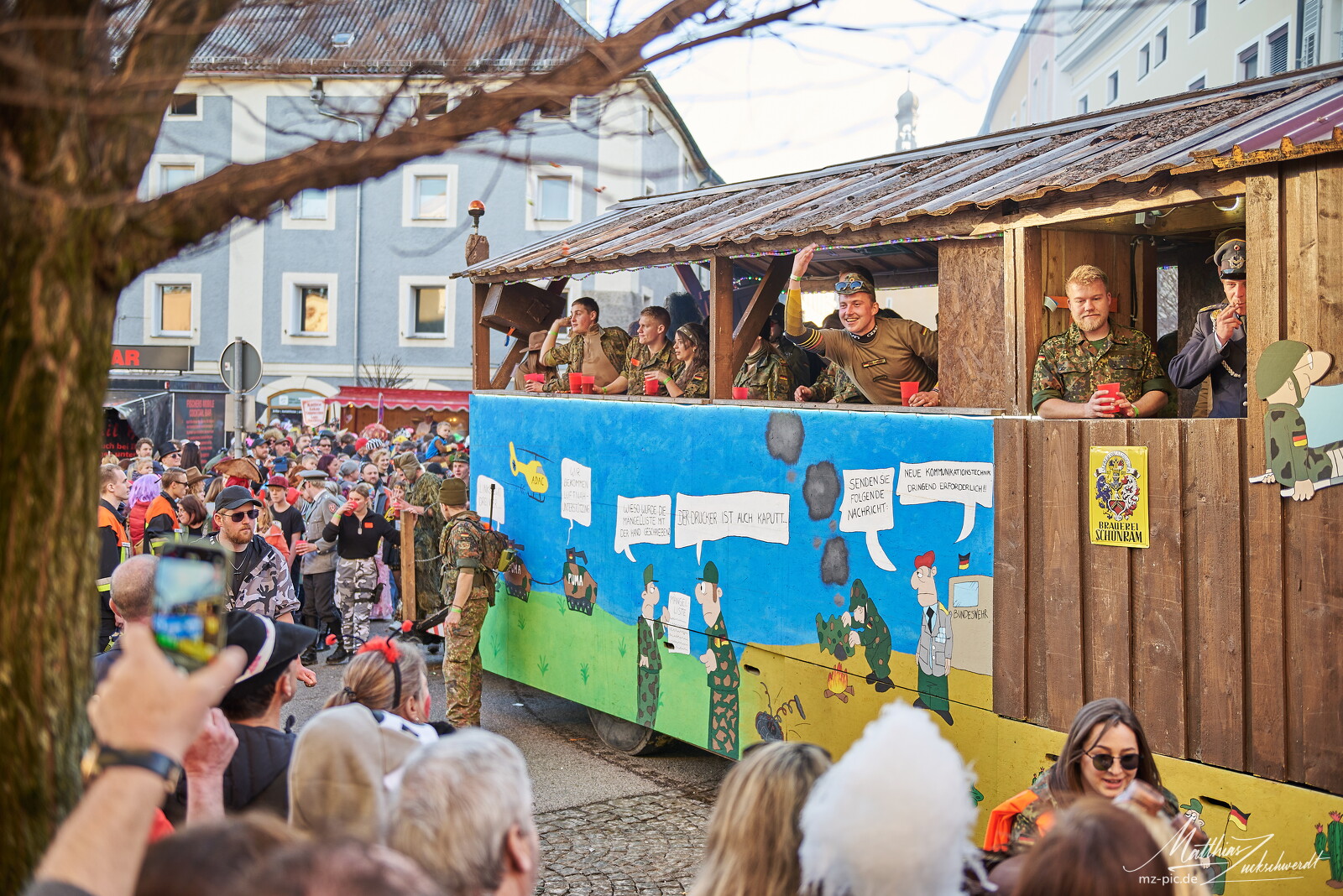 fasching-laufen-23-02-21-16-37-22.jpg
