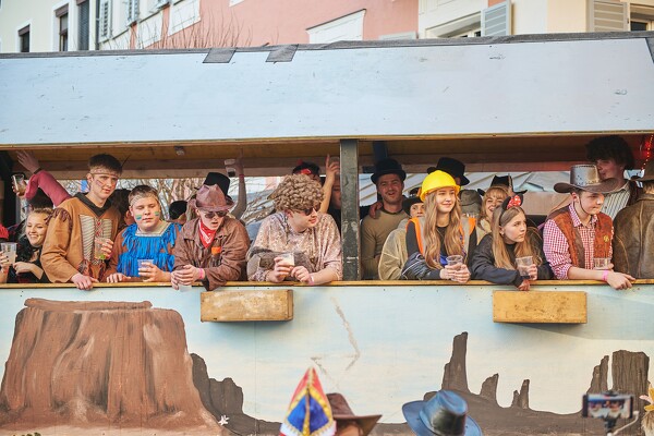 fasching-laufen-23-02-21-16-33-34