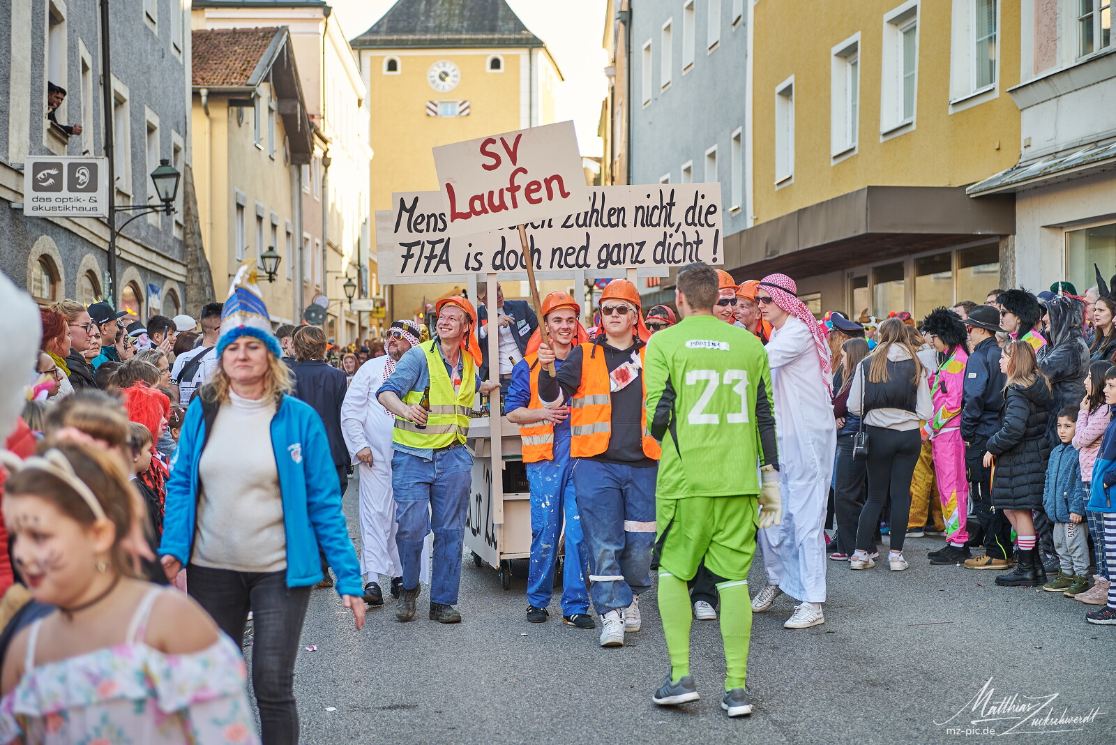 fasching-laufen-23-02-21-16-23-46.jpg