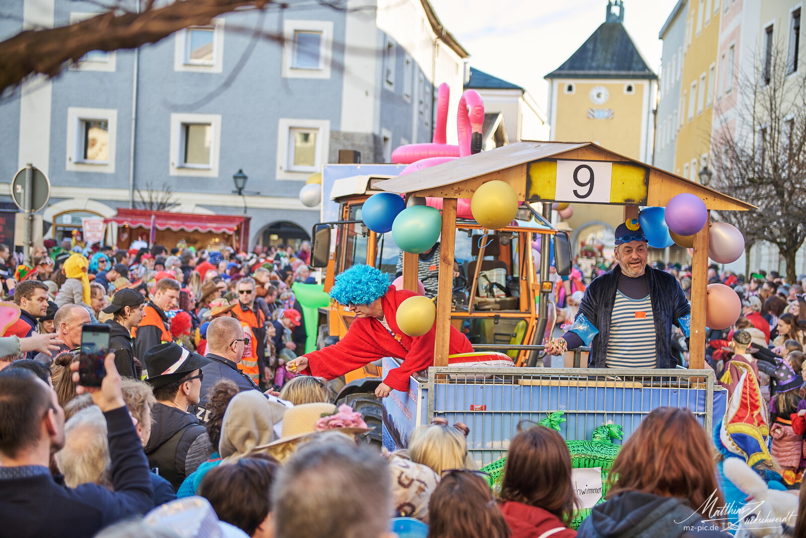 fasching-laufen-23-02-21-15-38-39.jpg