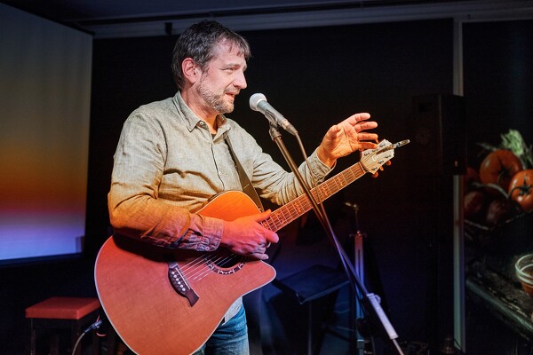 zf59-23-02-22-21-04-56