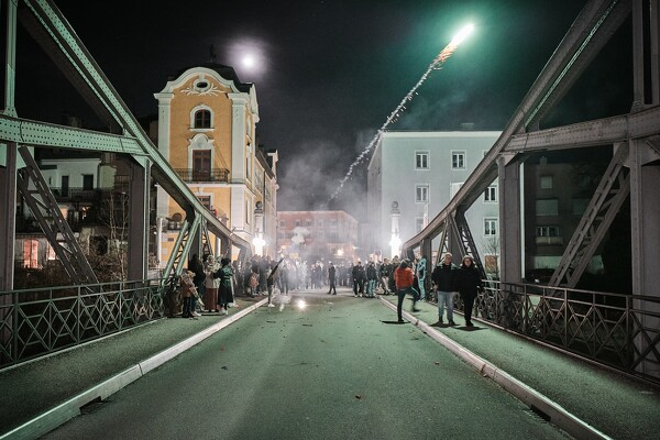 ny22-23-01-01-01-00-37