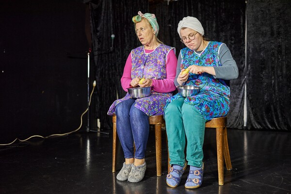 zf61-23-04-26-21-27-37