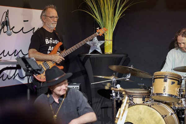 lfmn-23-06-23-21-01-08