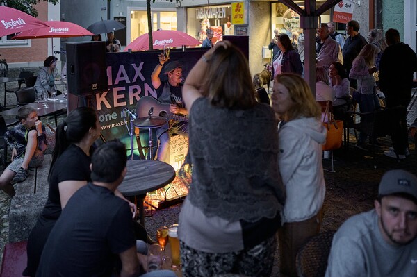 lfmn-23-06-23-21-17-33