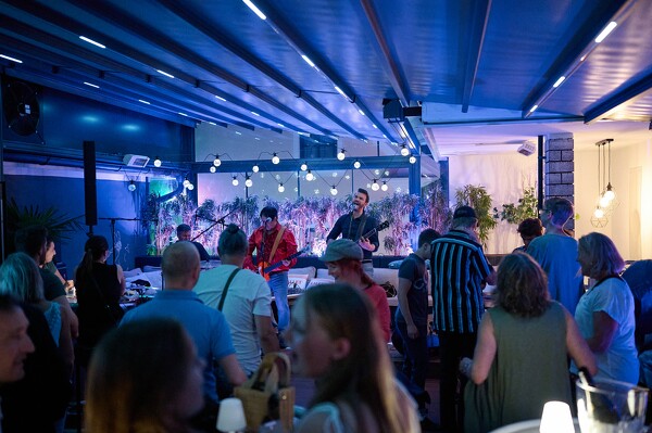 lfmn-23-06-23-22-33-53