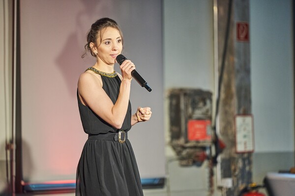 f100-23-06-30-19-24-06