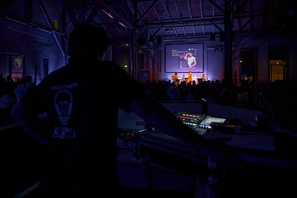 ak-23-09-29-21-23-07