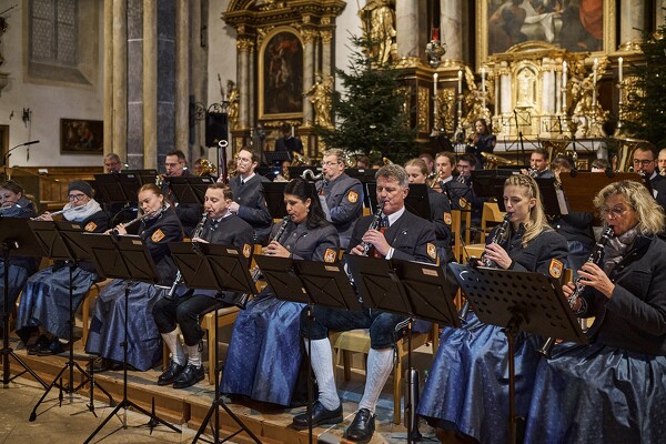 ak-23-12-17-16-32-04