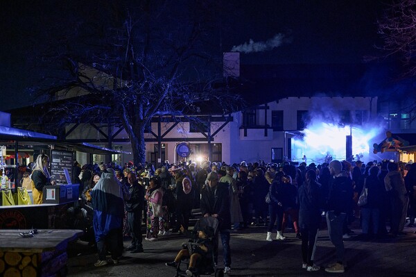 fa-24-02-13-18-37-13