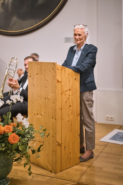 sg-24-09-20-19-34-57