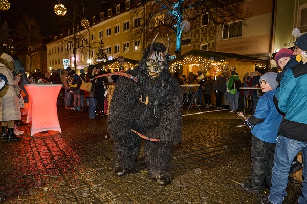 06.12.2024 - Christkindlmarkt Freilassing und Freilassinger Erzteufel