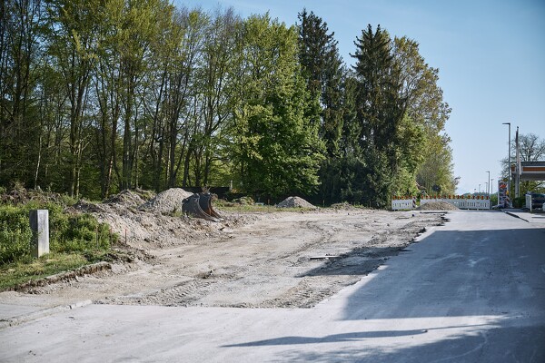 b20-24-04-12-16-17-58