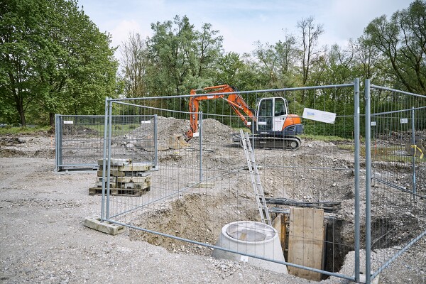 b20-24-04-21-13-49-39