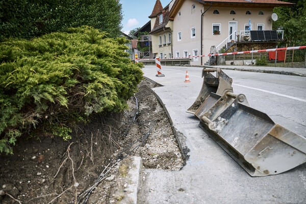 b20-24-06-04-13-32-37