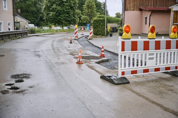 b20-24-06-09-19-03-27