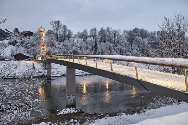 lf-22-12-17-07-25-36