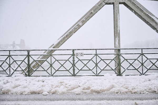 lf-23-12-02-07-54-56