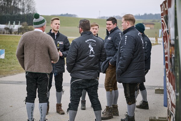 schnalzen-25-02-16-11-14-50