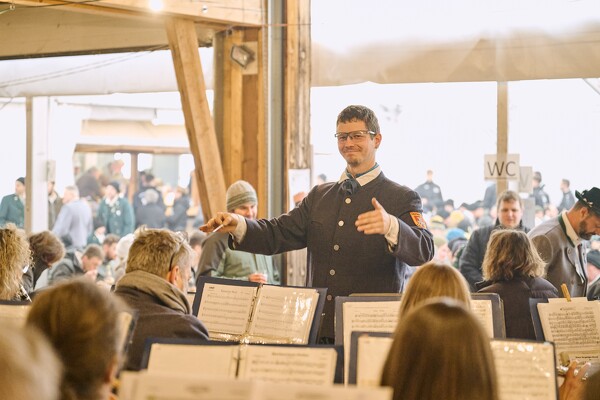 schnalzen-25-02-16-12-21-22