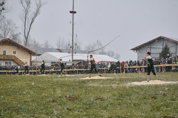 schnalzen-25-02-16-13-08-09