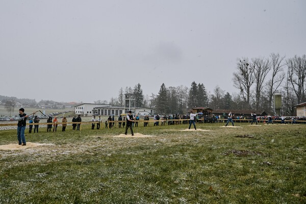 schnalzen-25-02-16-13-25-00