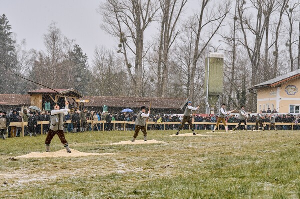 schnalzen-25-02-16-13-37-10