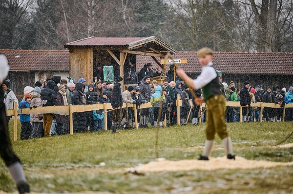 schnalzen-25-02-16-13-43-05