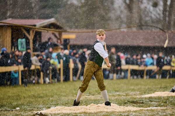 schnalzen-25-02-16-13-43-15