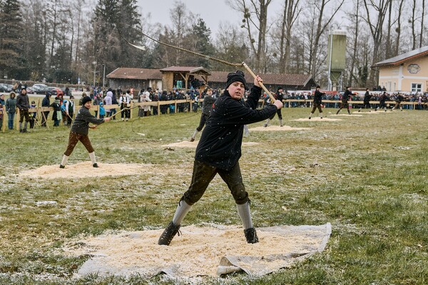 schnalzen-25-02-16-13-46-11