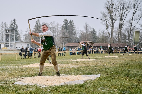 schnalzen-25-02-16-14-10-21