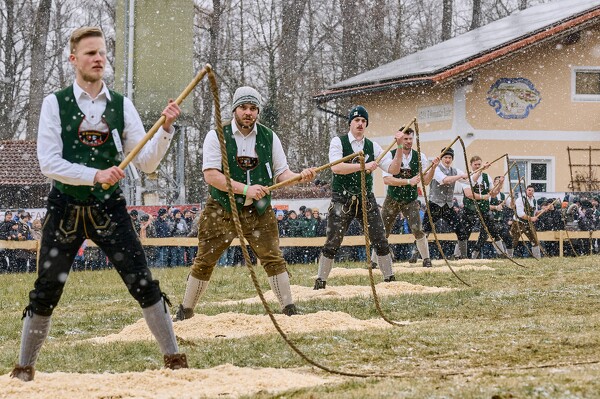 schnalzen-25-02-16-14-22-23