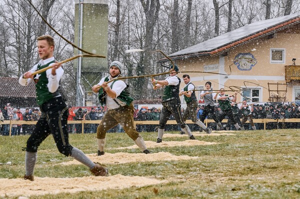 schnalzen-25-02-16-14-22-36