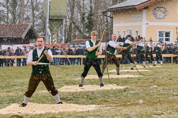 schnalzen-25-02-16-14-33-56