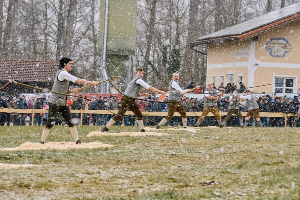 schnalzen-25-02-16-14-41-32