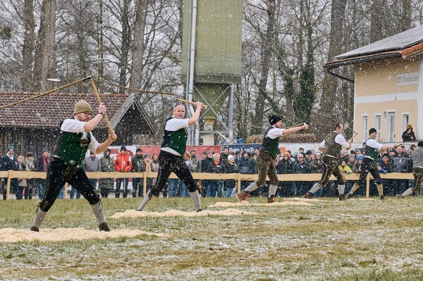 schnalzen-25-02-16-14-57-06