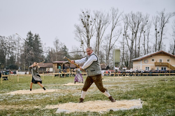 schnalzen-25-02-16-15-12-12