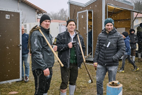 schnalzen-25-02-16-15-22-40