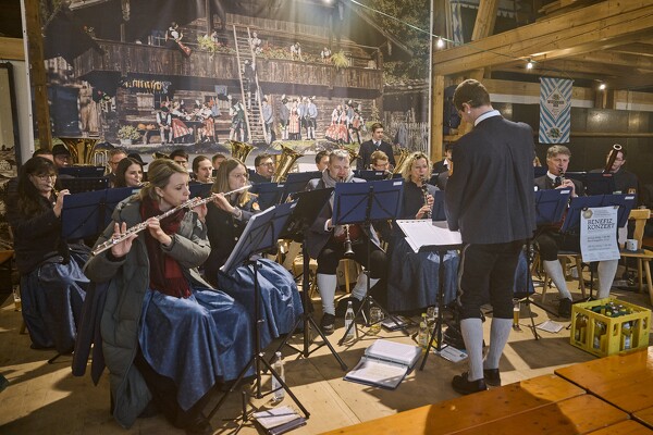 schnalzen-25-02-16-15-24-17