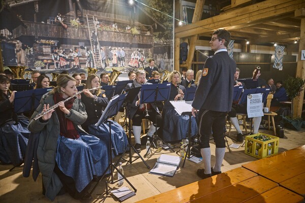 schnalzen-25-02-16-15-24-20