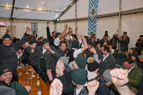 schnalzen-25-02-16-17-03-39