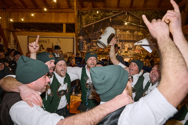 schnalzen-25-02-16-17-12-24