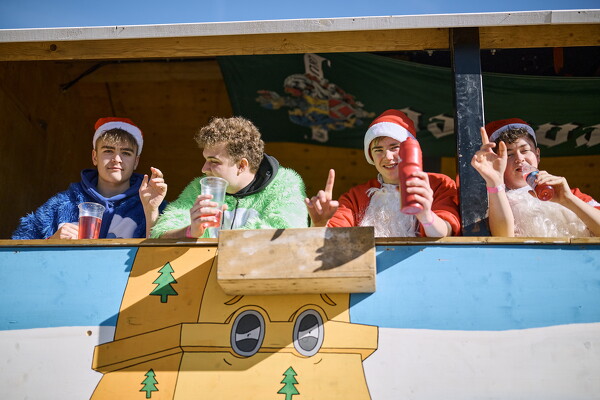 falf-25-03-04-13-53-40