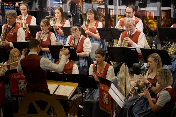 skl-25-04-12-20-44-43