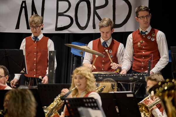 skl-25-04-12-21-08-01