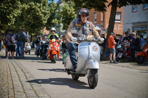 vespa-25-06-22-10-57-27