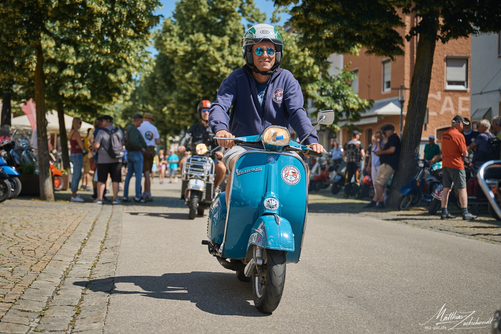 vespa-25-06-22-10-57-40.jpg