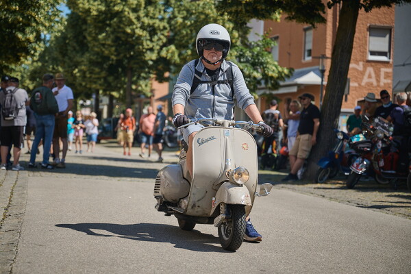 vespa-25-06-22-10-57-45