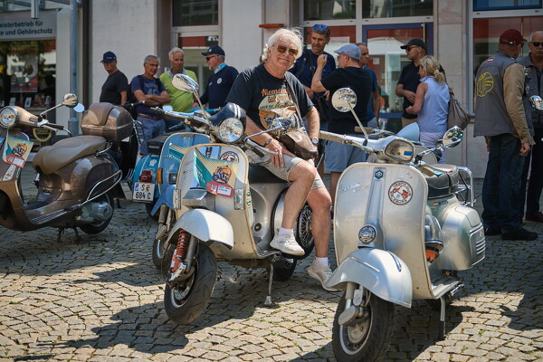 vespa-25-06-22-11-06-38