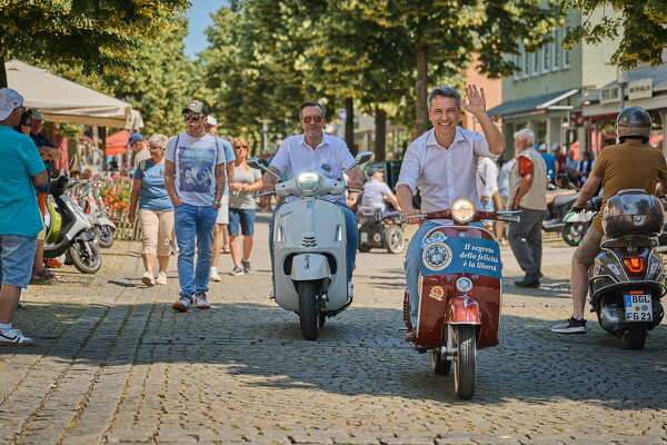 vespa-25-06-22-11-32-30